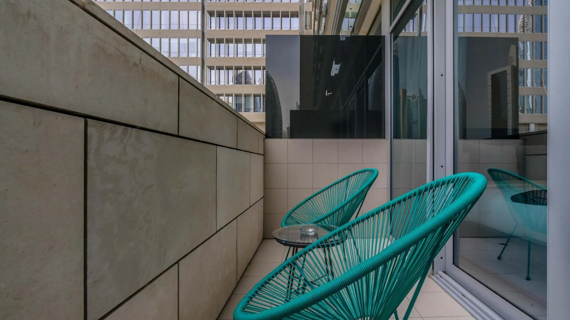 Silkhaus Newly Furnished Studio Facing Difc With Pool And Gym Access Dubai 0*,