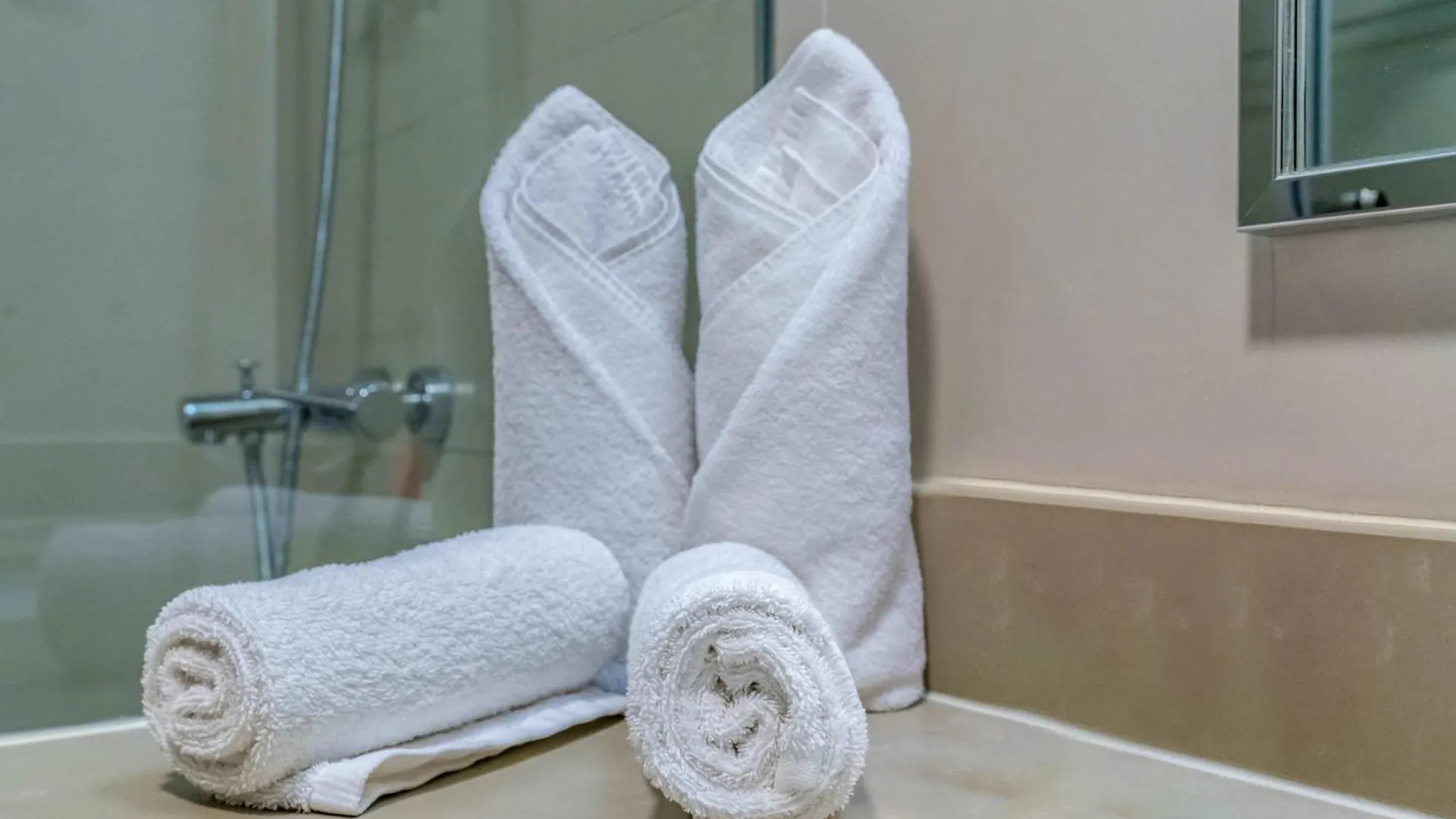Silkhaus Newly Furnished Studio Facing Difc With Pool And Gym Access Dubai